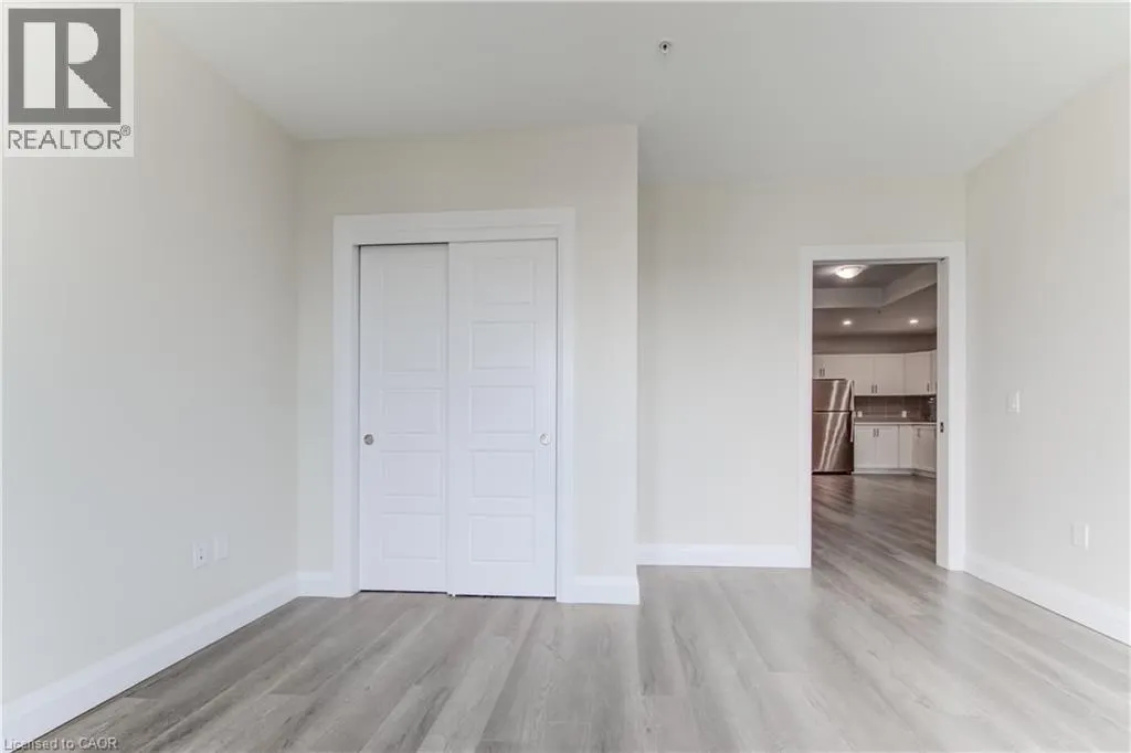 5 WAKE ROBIN Drive Unit# 303, #303