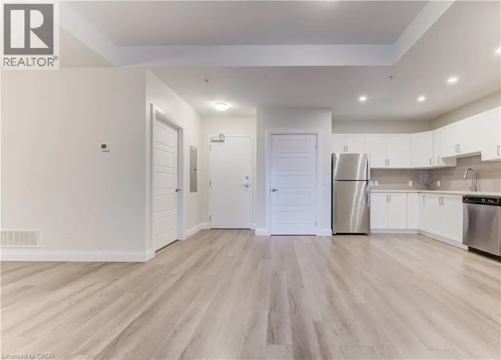 5 WAKE ROBIN Drive Unit# 303, #303