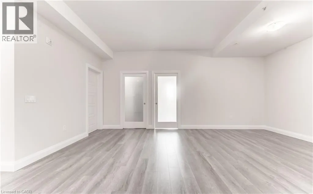 5 WAKE ROBIN Drive Unit# 303, #303