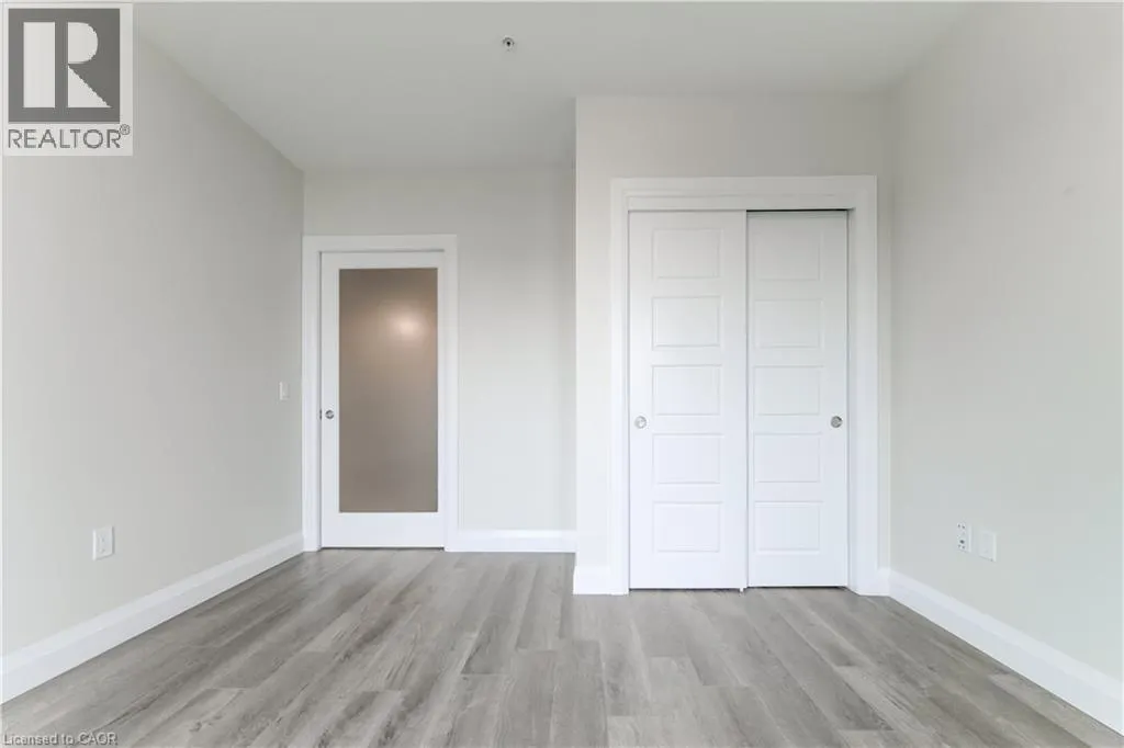 5 WAKE ROBIN Drive Unit# 303, #303