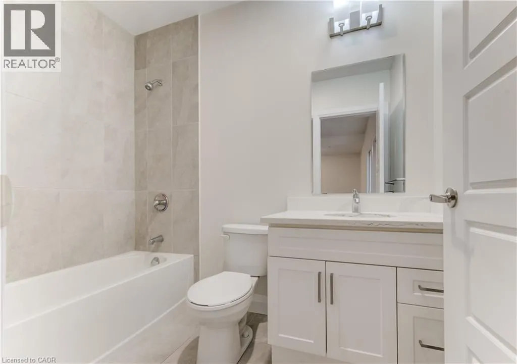 5 WAKE ROBIN Drive Unit# 303, #303