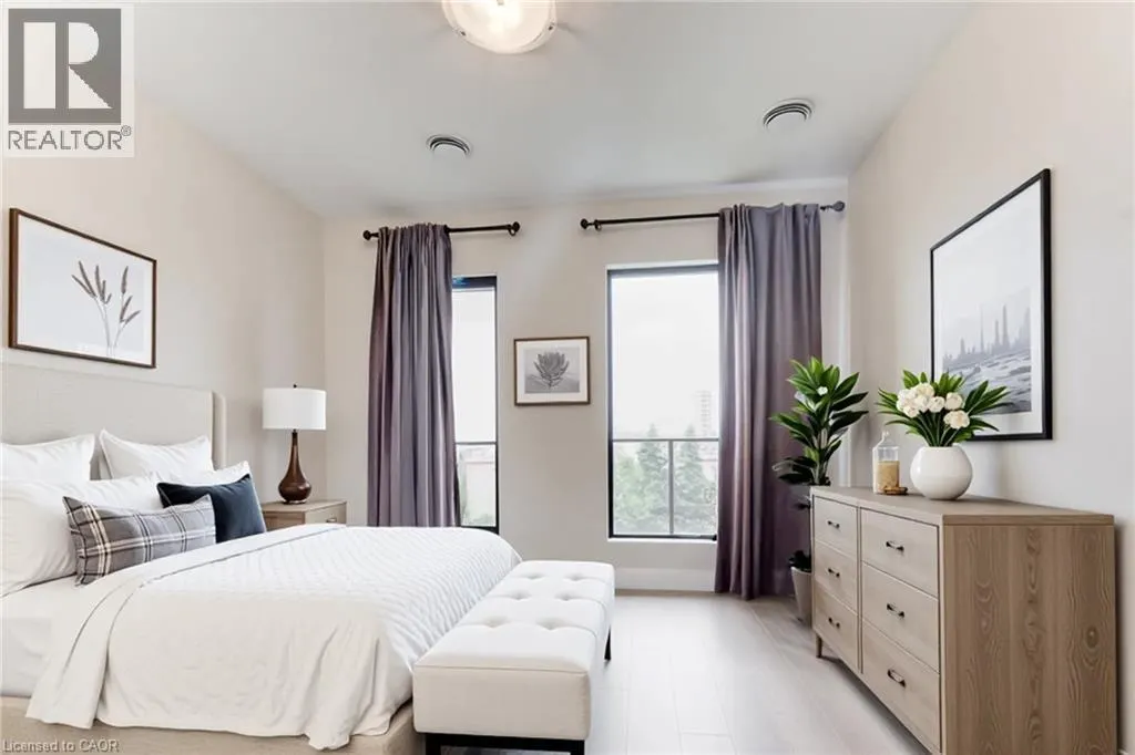5 WAKE ROBIN Drive Unit# 303, #303