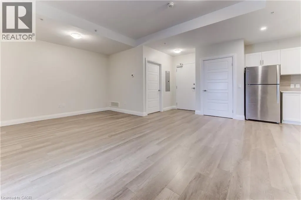 5 WAKE ROBIN Drive Unit# 303, #303