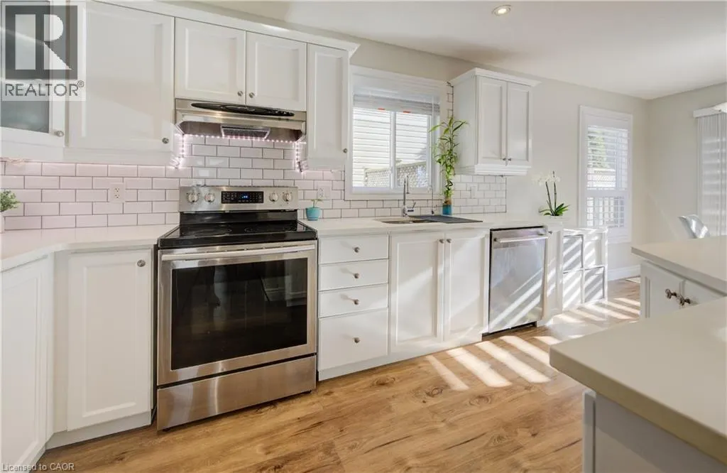 353 SAUVE Crescent