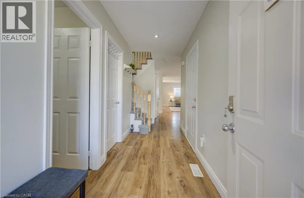 353 SAUVE Crescent