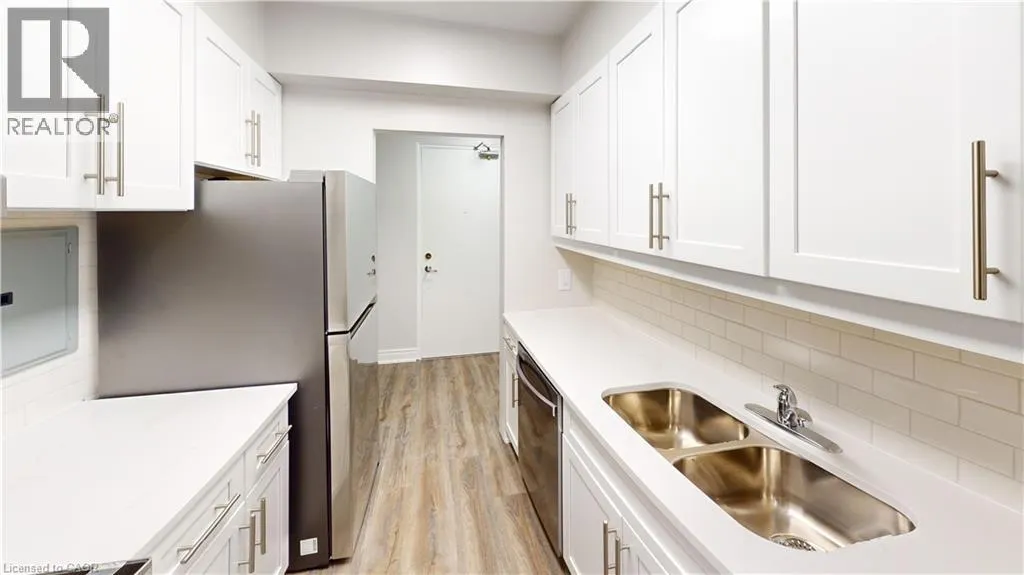 3189 KING Street E Unit# 405, #405