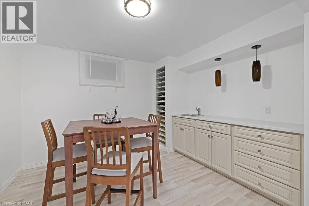 159 CORNWALLIS Road