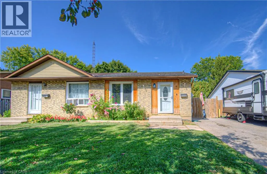 10 PALOMINO Drive