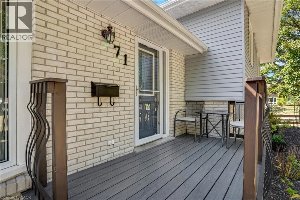 71 PEPPERWOOD Crescent