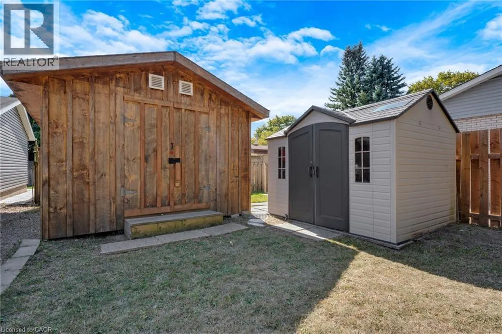 71 PEPPERWOOD Crescent