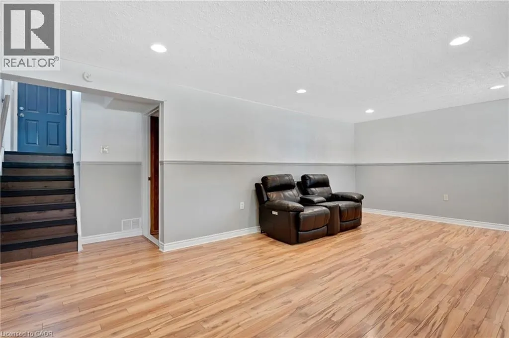 71 PEPPERWOOD Crescent