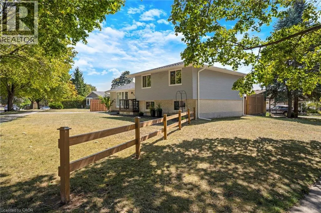 71 PEPPERWOOD Crescent