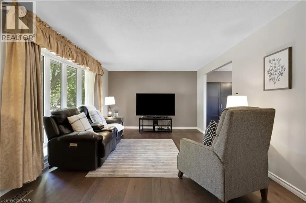 71 PEPPERWOOD Crescent