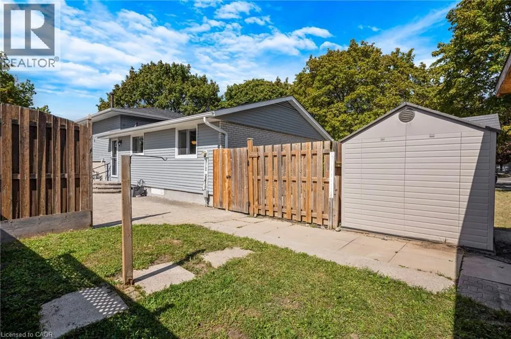 71 PEPPERWOOD Crescent