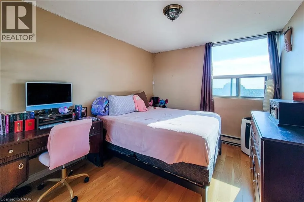 700 DYNES Road Unit# 707, #707