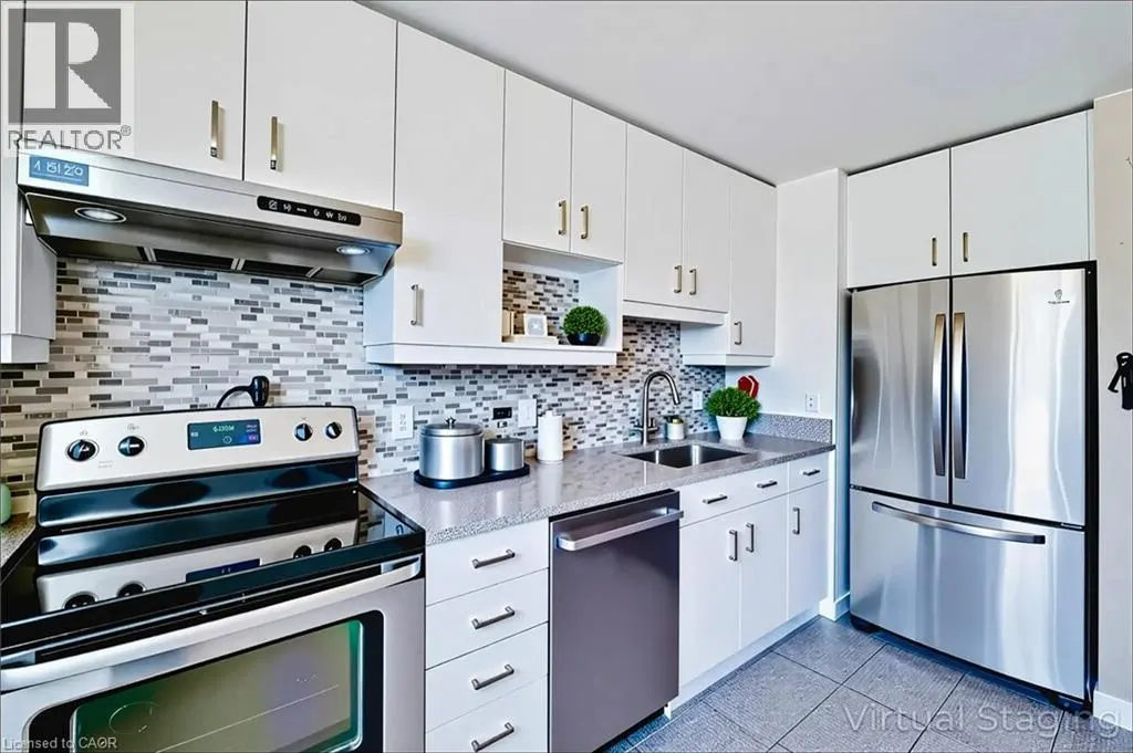 700 DYNES Road Unit# 707, #707