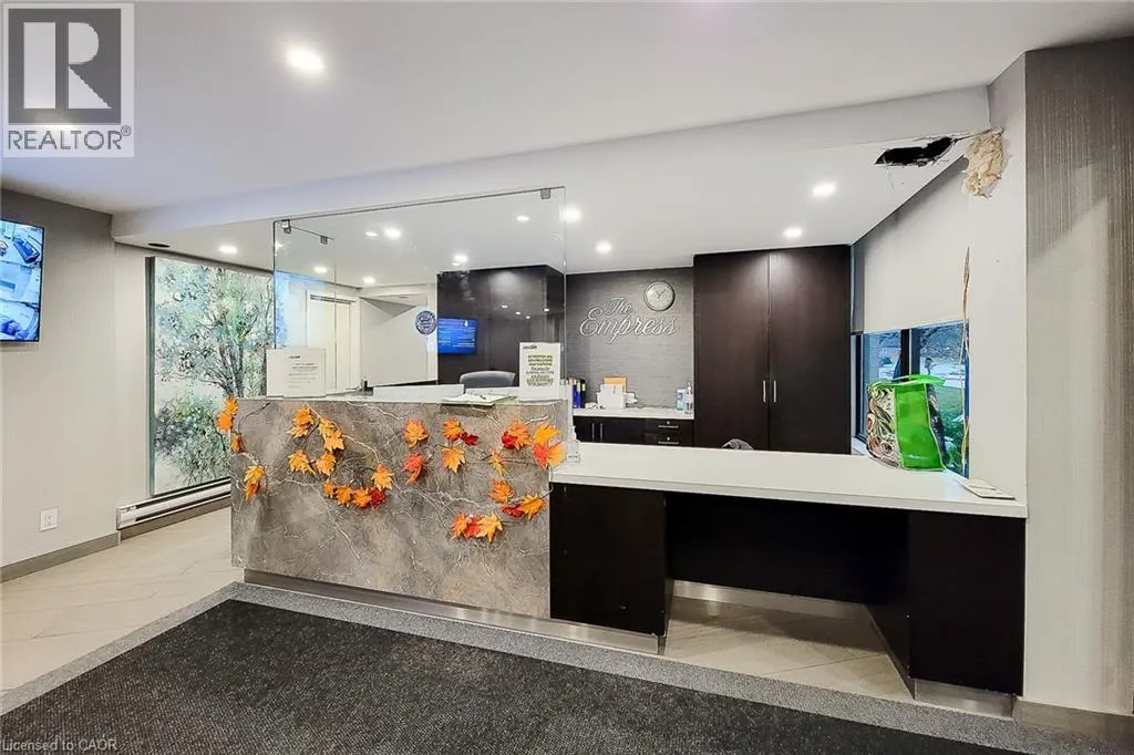 700 DYNES Road Unit# 707, #707