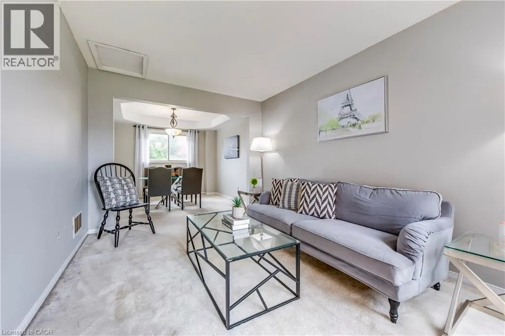 1157 CHARMINSTER Crescent