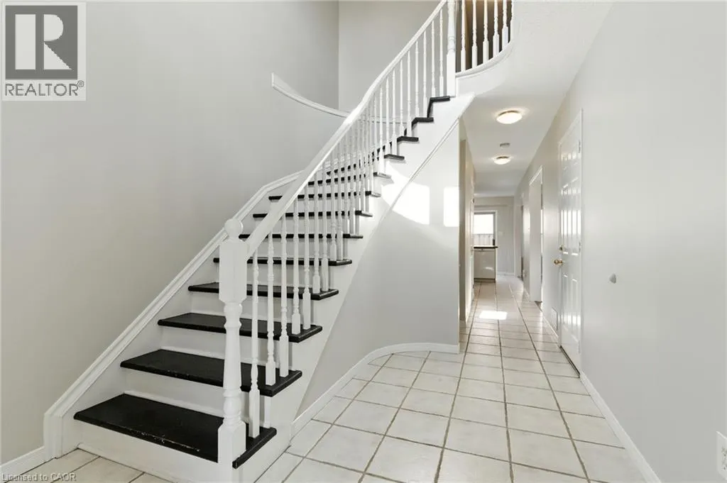 1283 BLANSHARD Drive Unit# 2, #2