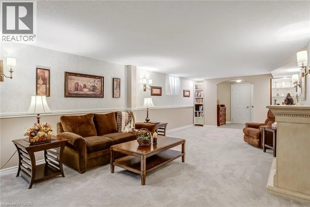 183 VALRIDGE Drive