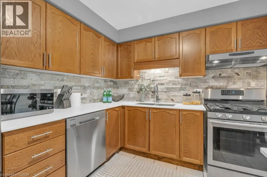 84 WESTMEADOW Drive Unit# 9, #9