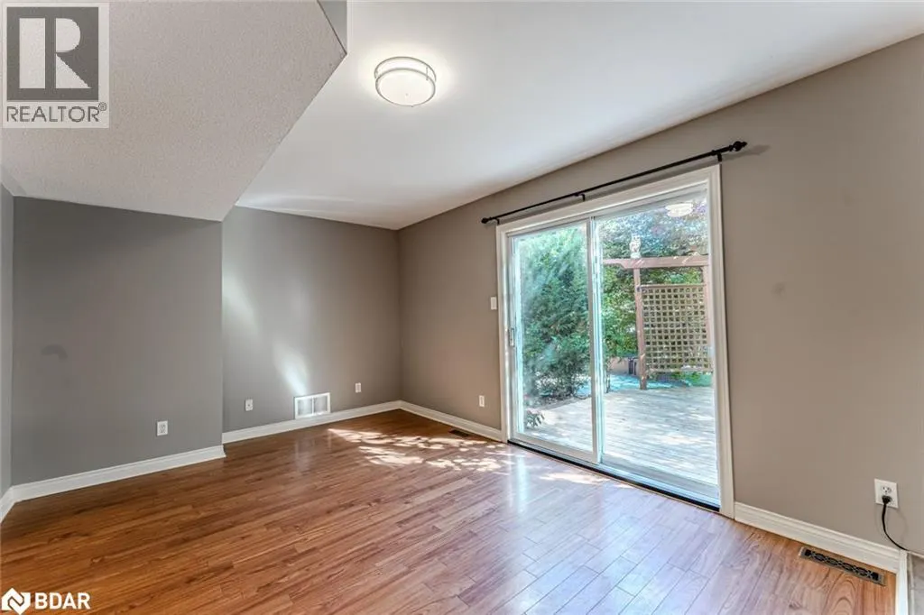 239 SIMCOE Street