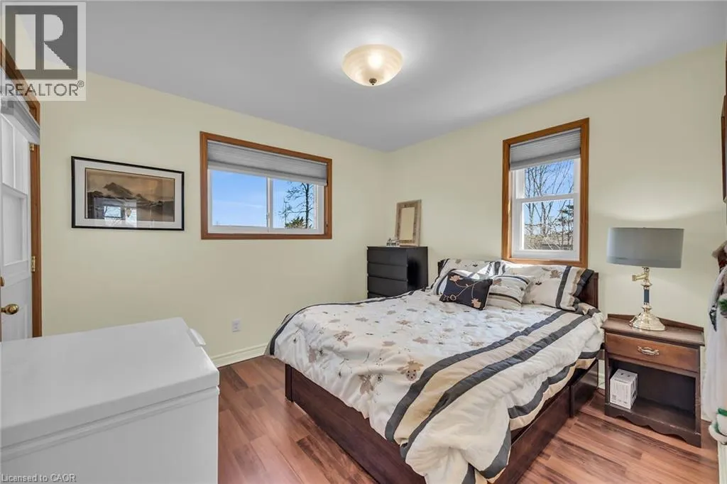 555 EDGEWATER Place