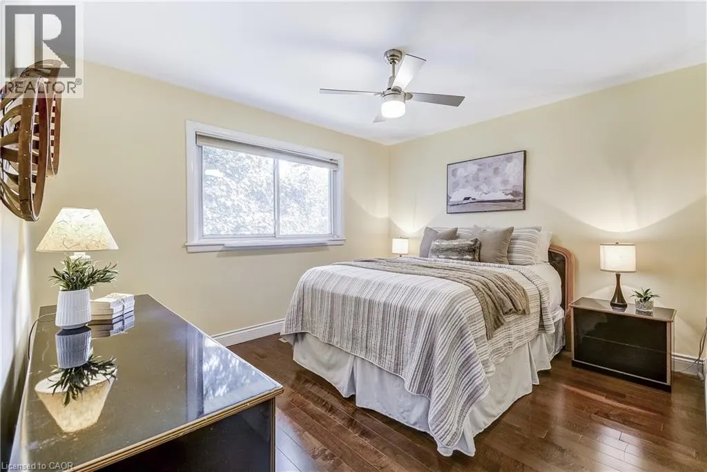 1216 DE QUINCY Crescent