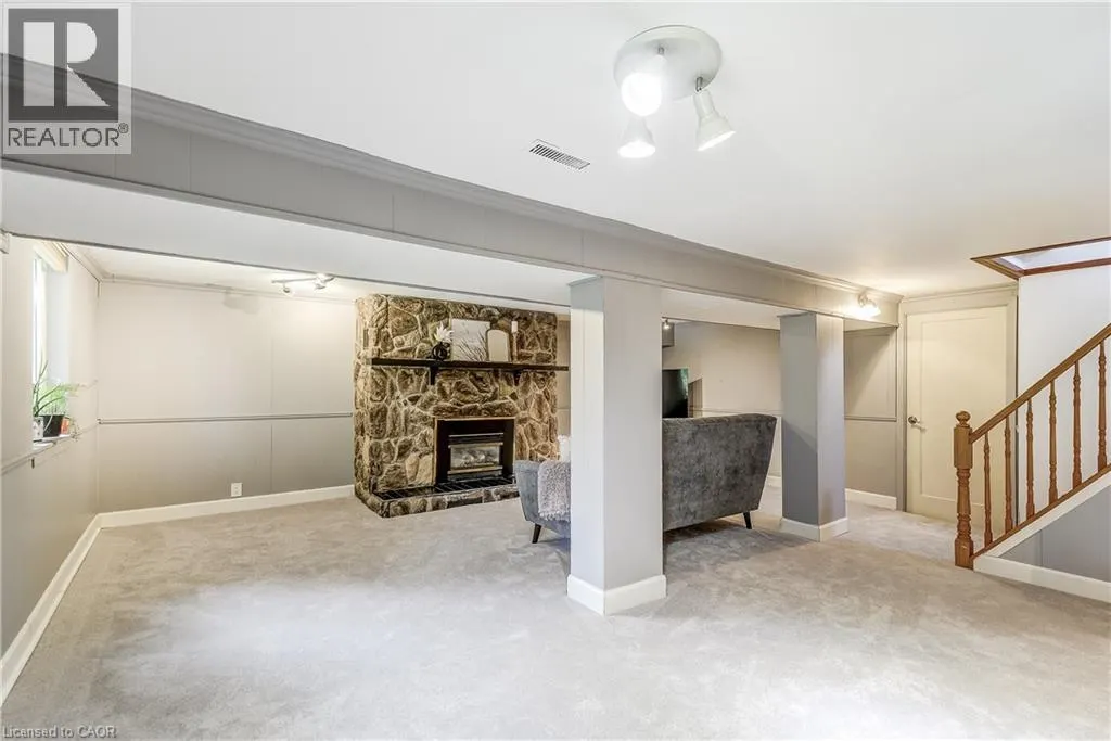 1216 DE QUINCY Crescent