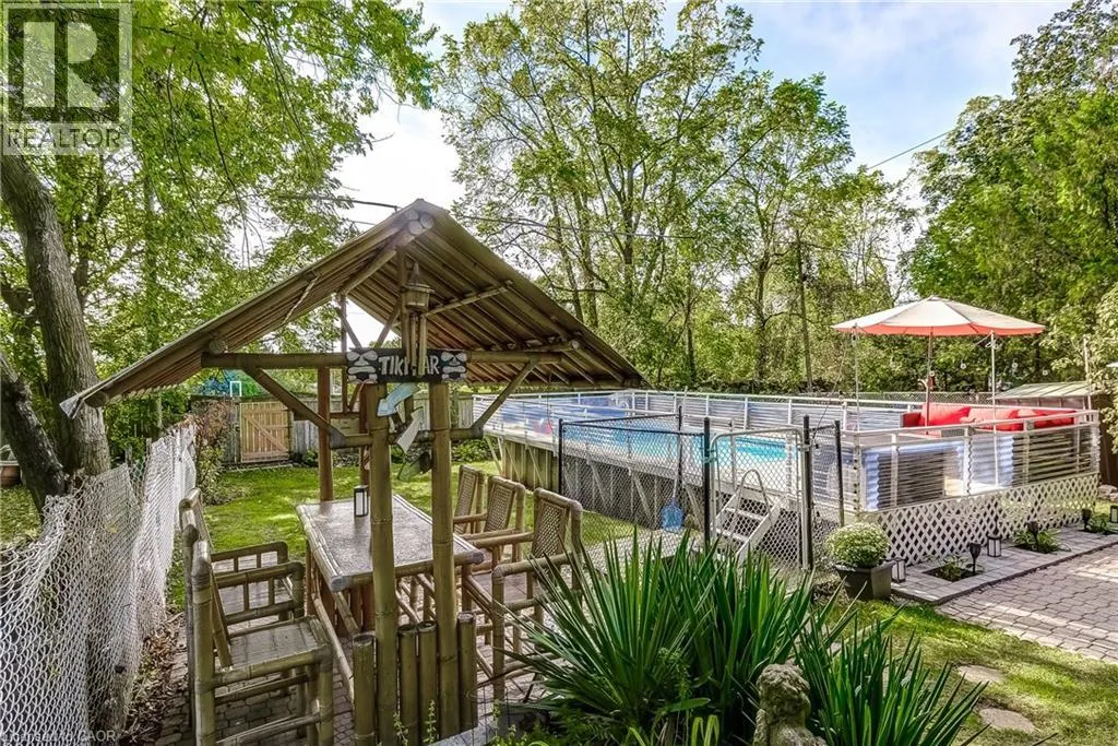 1216 DE QUINCY Crescent
