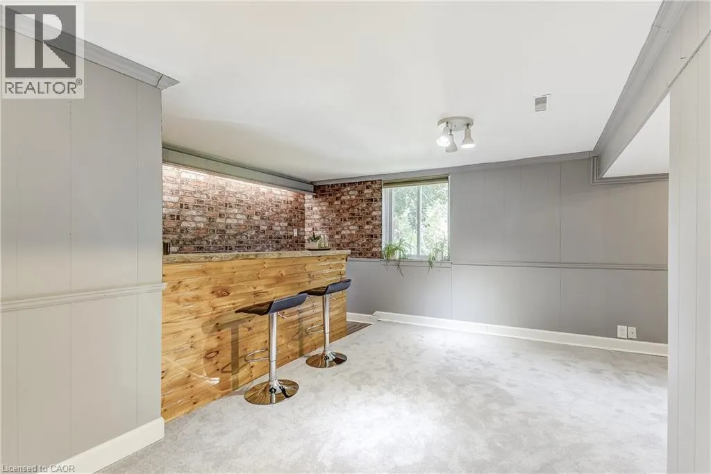 1216 DE QUINCY Crescent
