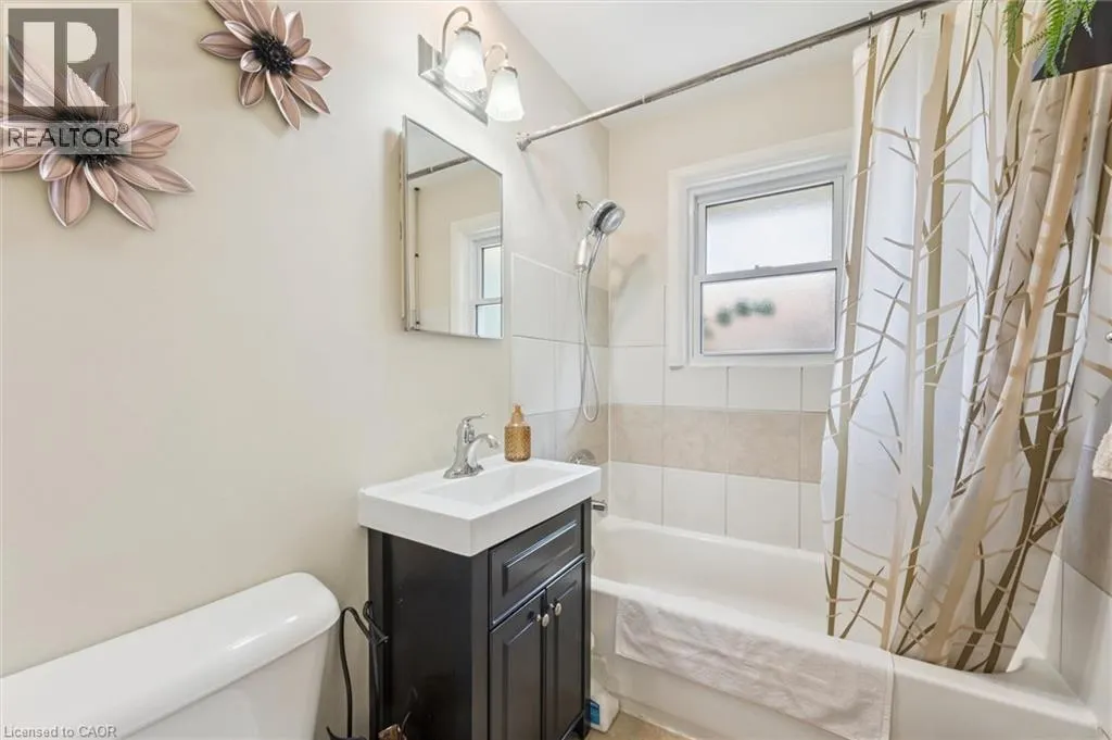115 MARLBOROUGH Avenue Unit# 3, #3