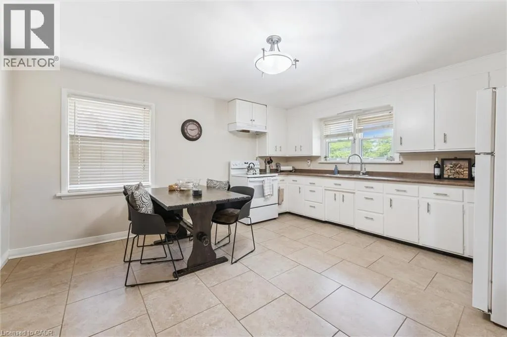 115 MARLBOROUGH Avenue Unit# 3, #3