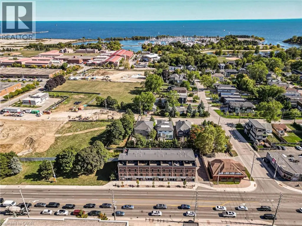760 LAKESHORE Road E Unit# 207, #207