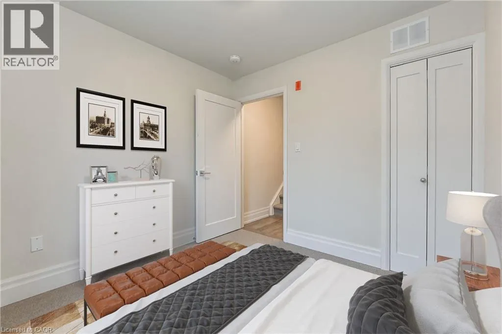 760 LAKESHORE Road E Unit# 207, #207