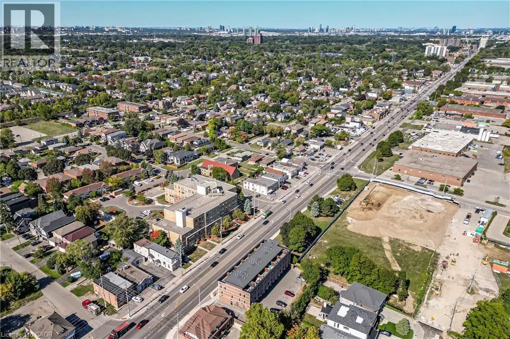 760 LAKESHORE Road E Unit# 207, #207