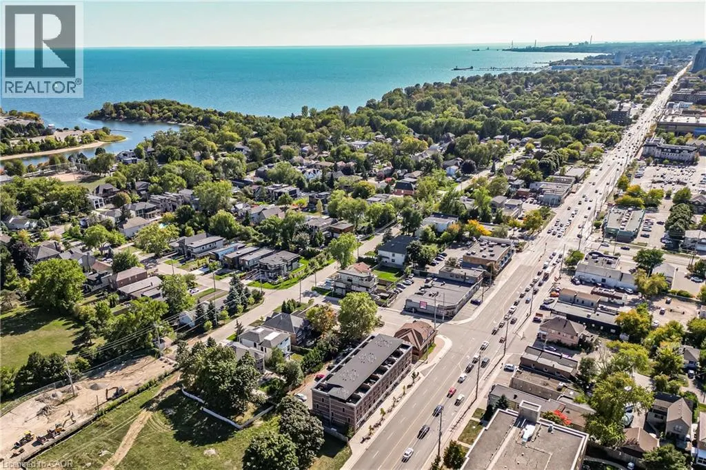 760 LAKESHORE Road E Unit# 207, #207