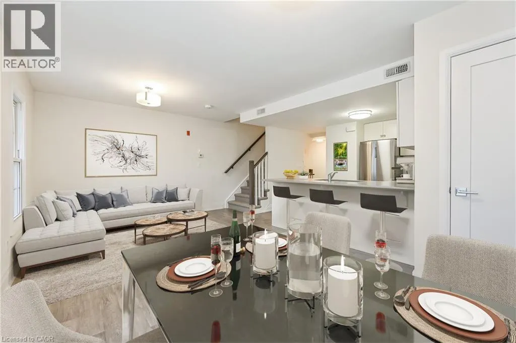 760 LAKESHORE Road E Unit# 207, #207