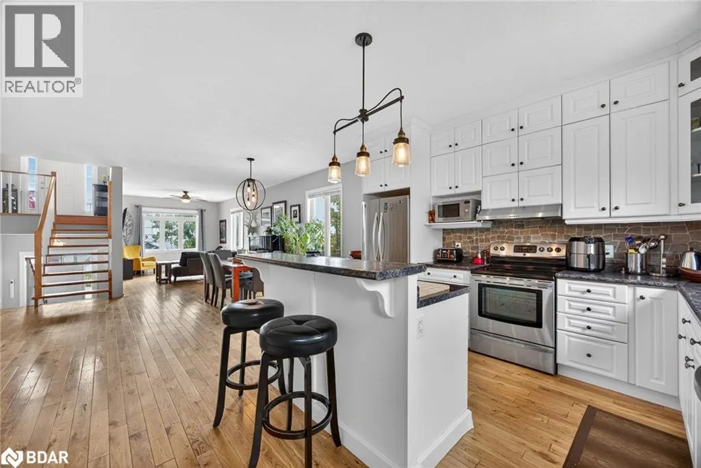 2258 LAKESHORE Road E