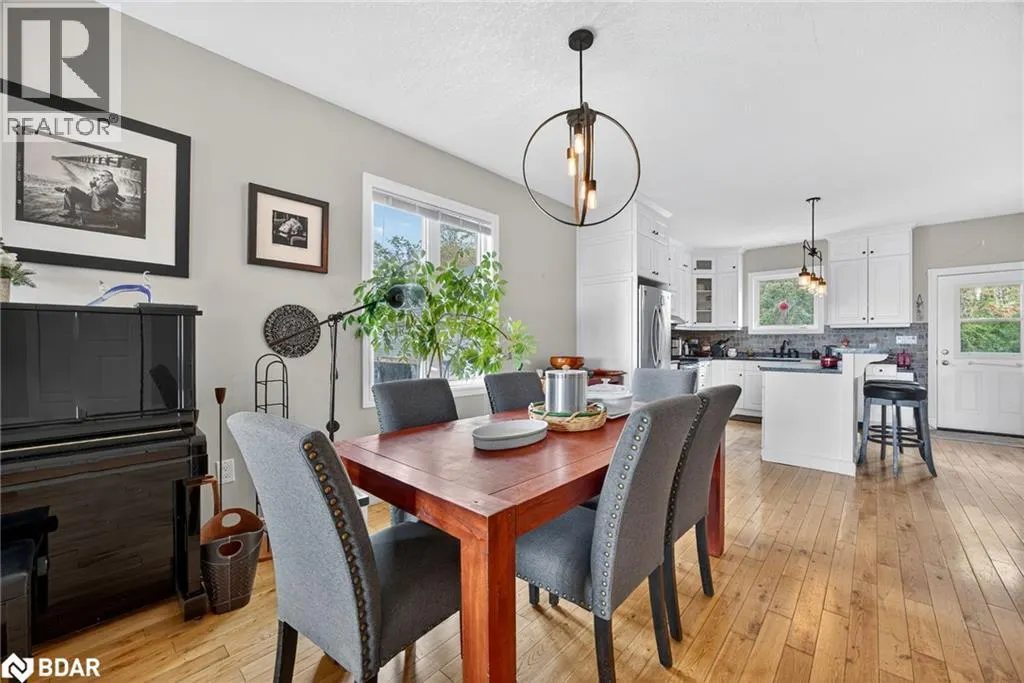 2258 LAKESHORE Road E