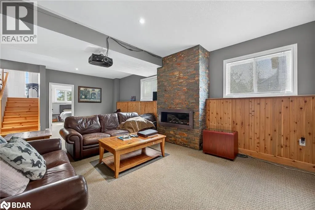 2258 LAKESHORE Road E