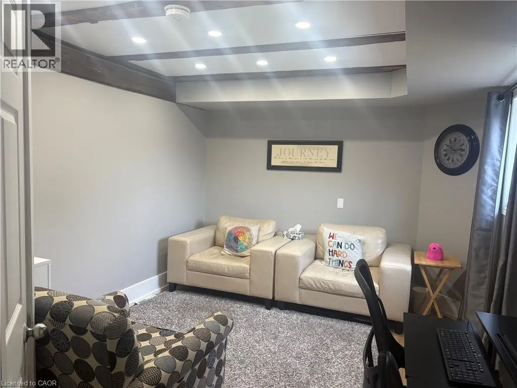 219 ST CATHARINES Street Unit# 3, #3