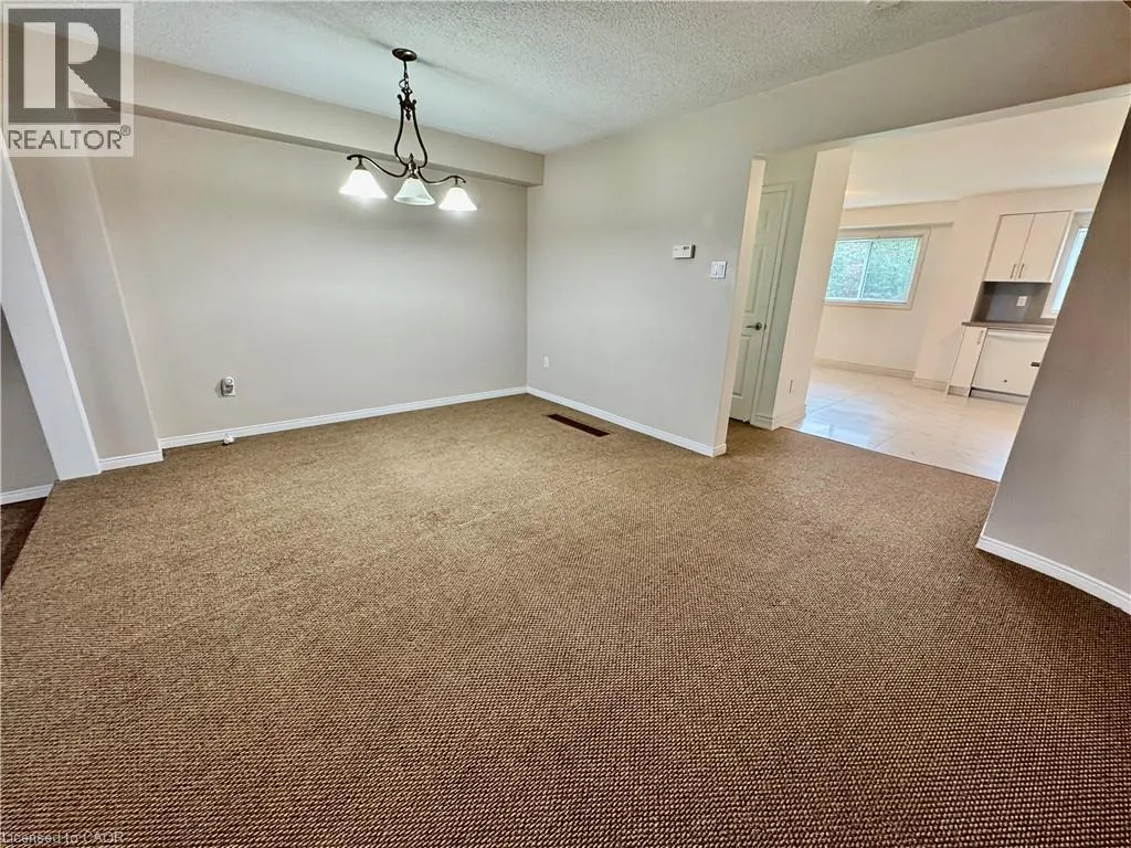 1140 LINDSAY Drive