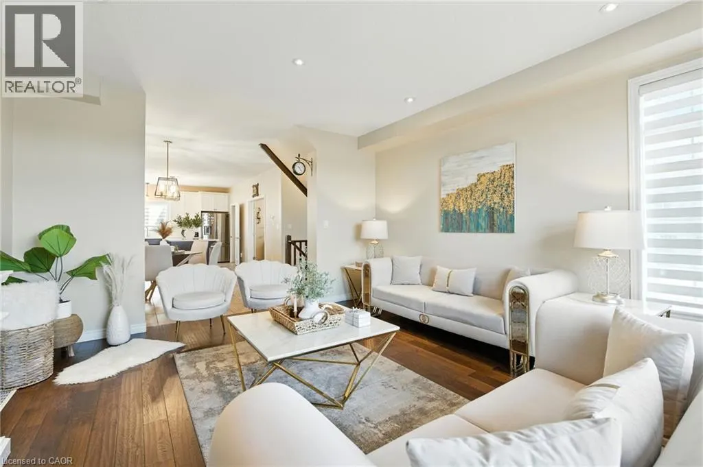 1533 UPPER SHERMAN Avenue