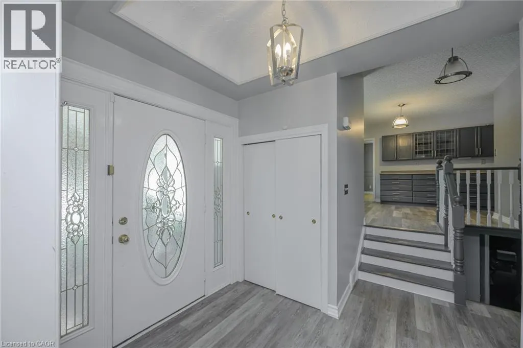 374 SPRUCE Street