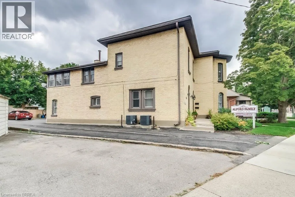 254 BRANT Avenue
