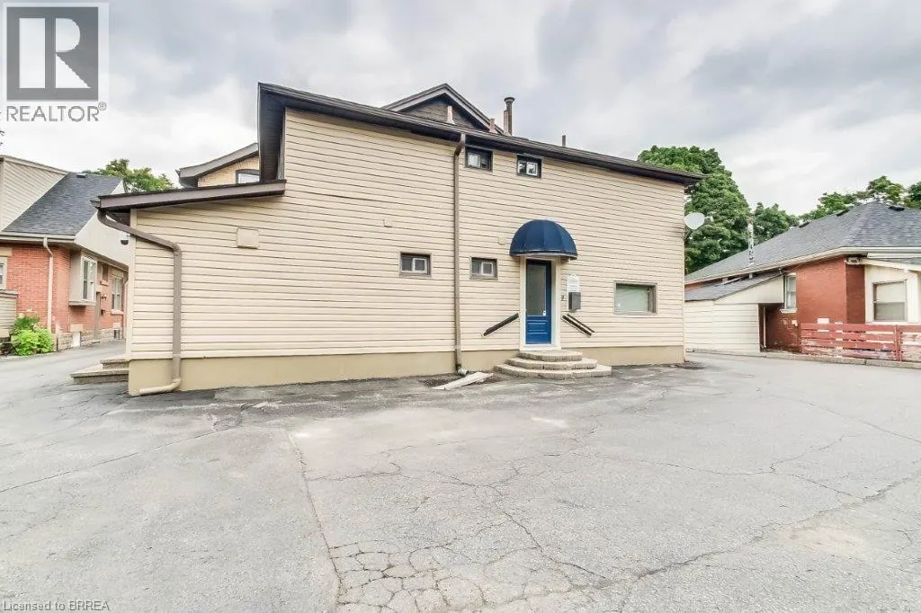 254 BRANT Avenue