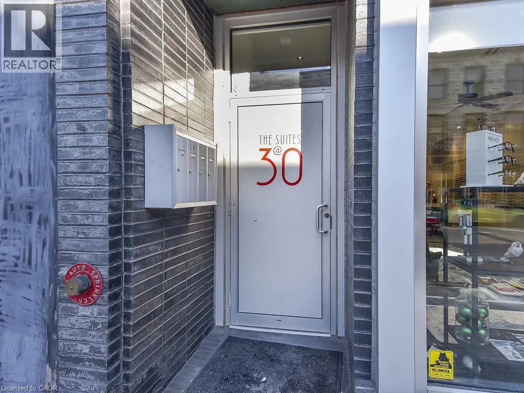 30 MAIN Street