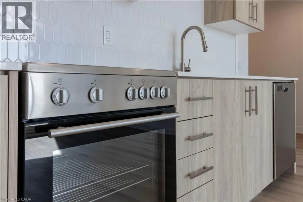 25 WELLINGTON Street S Unit# 1906, #1906