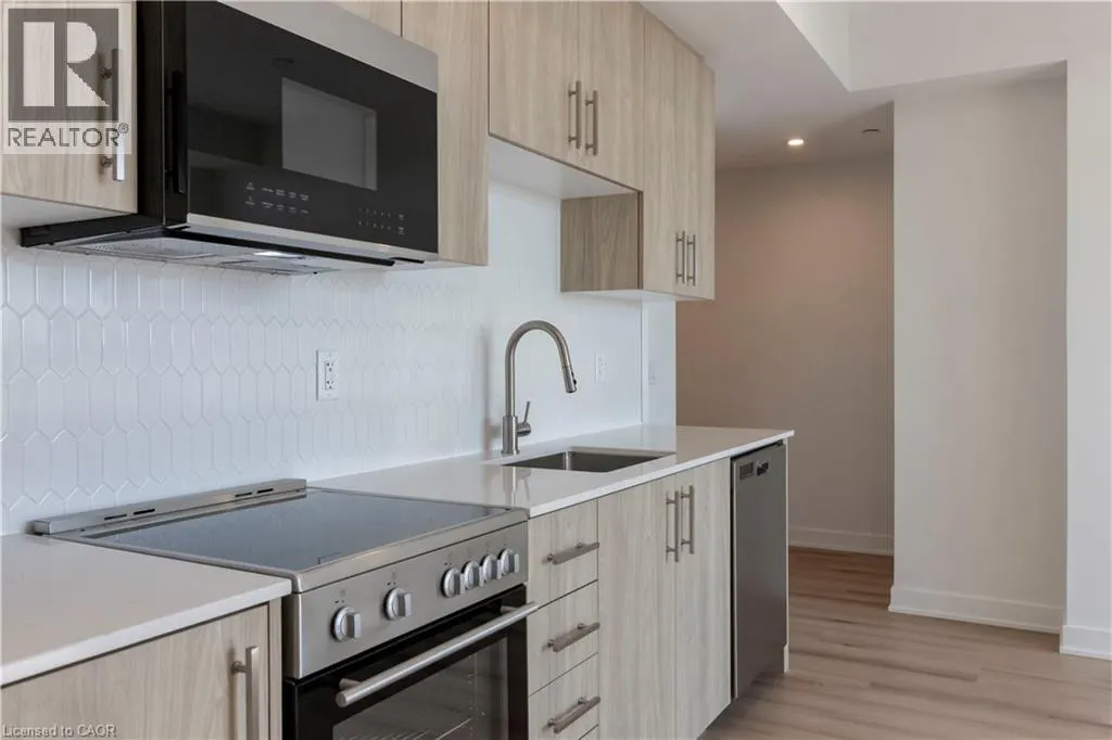 25 WELLINGTON Street S Unit# 1906, #1906